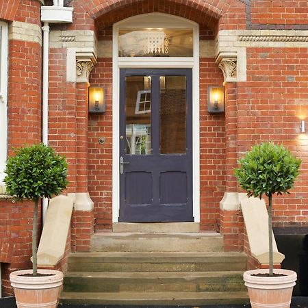 Отель The Northgate Bury St. Edmunds Экстерьер фото